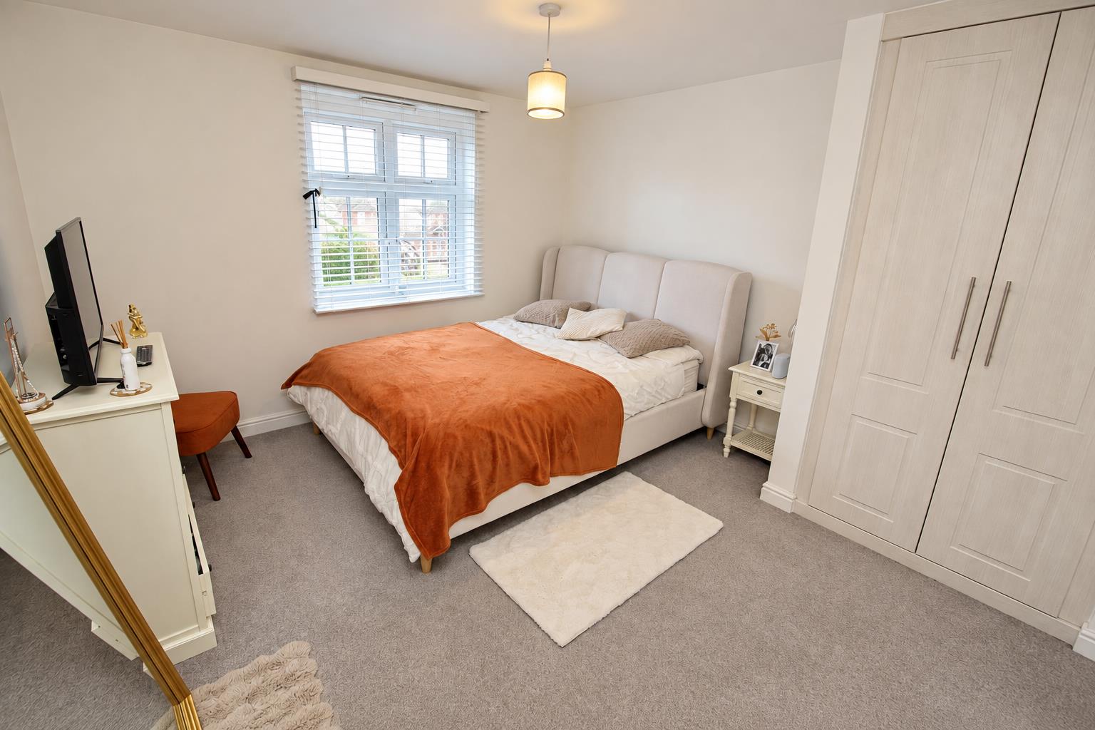 Chaucer Grove, Arborfield Green, Reading
